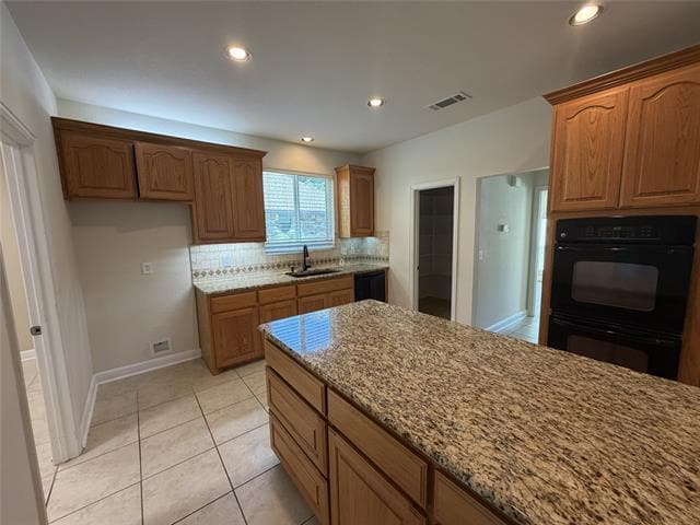 Photo - 1001 Meadow Creek Dr