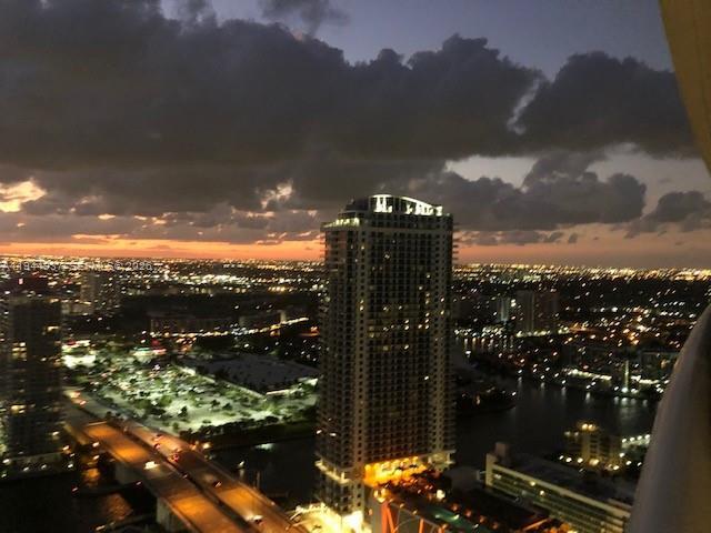 Building Photo - 1800 S Ocean Dr Unit LP4206