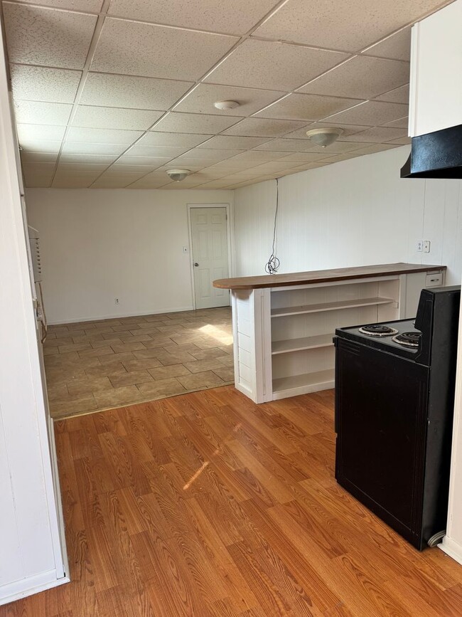 Photo - Newly Renovated 1 Bedroom in the Heart of Johnson City! Unidad 204 E Watauga - 1