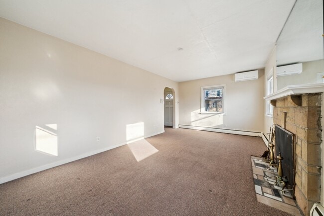 Photo - 3212 Orchard St