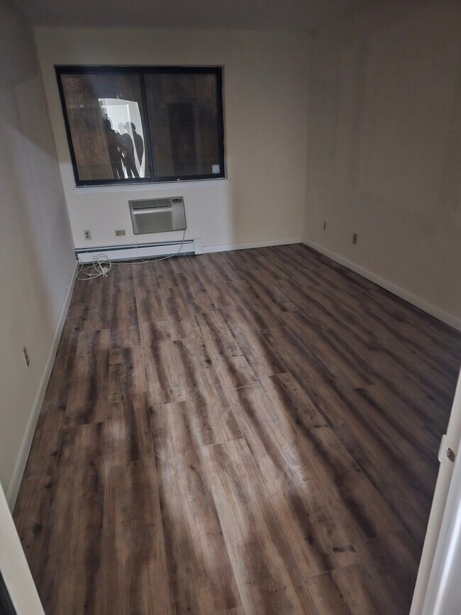 Photo - 500 Central Park Ave Unit SCARSDALE WOODS Apt#423
