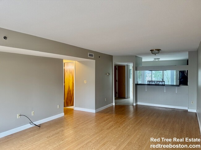 Photo - 149 Beacon St Unit #B3
