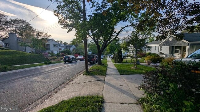 Photo - 2709 Navarre Dr