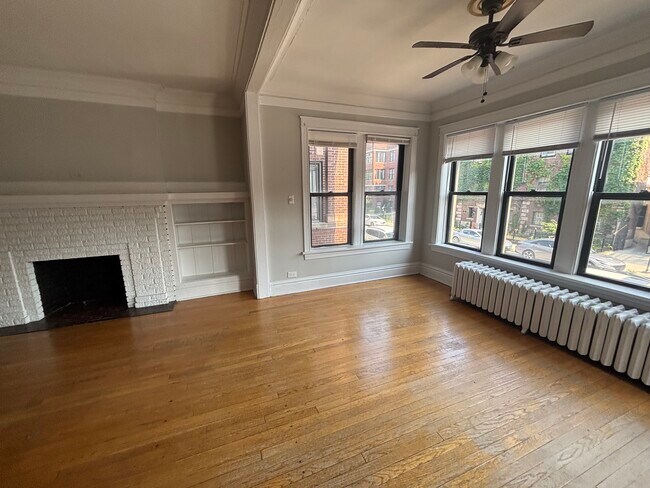 Photo - 564 W Roscoe St Unit 1A