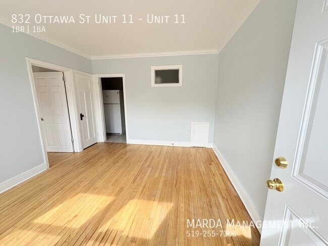 Photo - COZY 1 BED/1BATH UNIT RIGHT ON OTTAWA ST! + HYDRO Unit 11