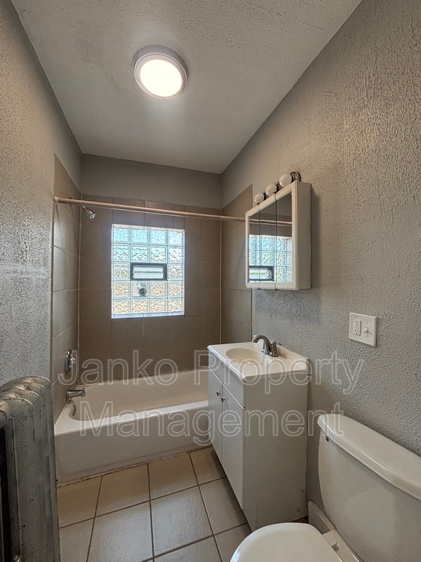 Photo - 9453 S Loomis St Unidad 204