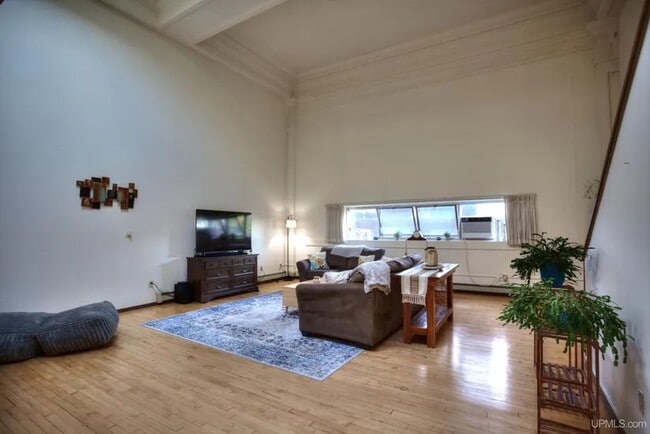 Photo - 100 S Marquette St