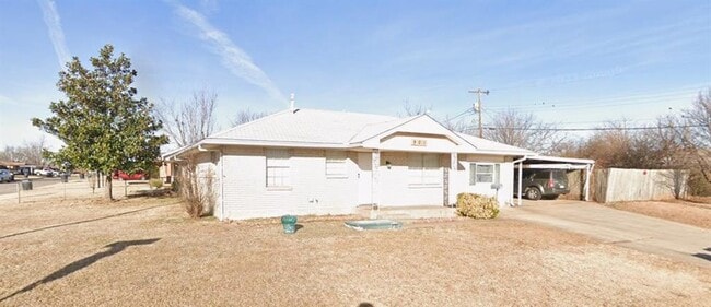 Building Photo - 901 N Janeway Ave