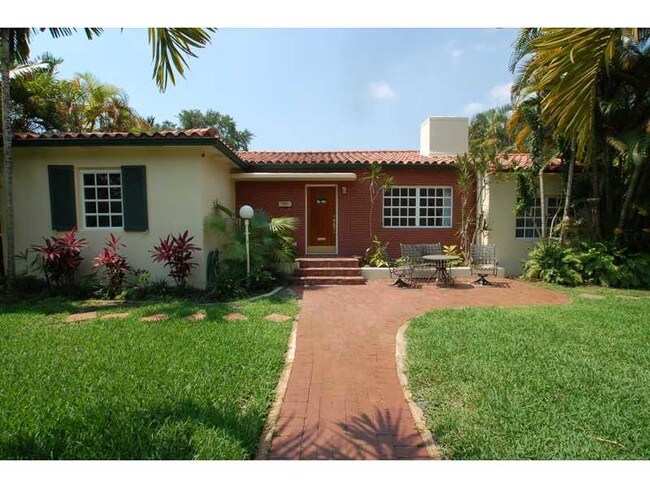 Photo - 510 NE 93rd St