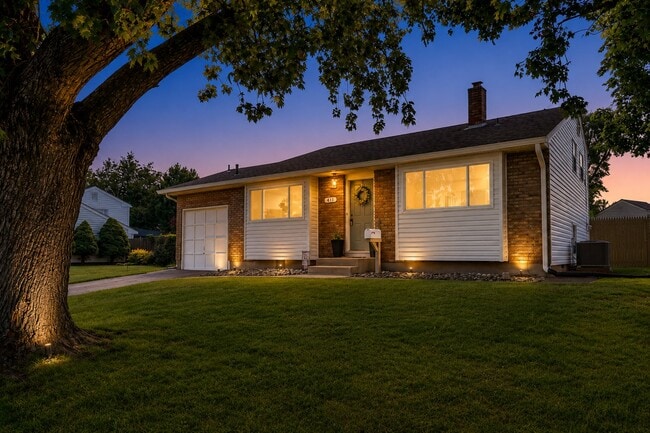 411 Greenview Dr