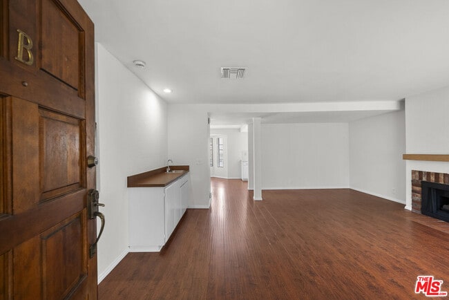 Building Photo - 417 N Alhambra Ave Unit B