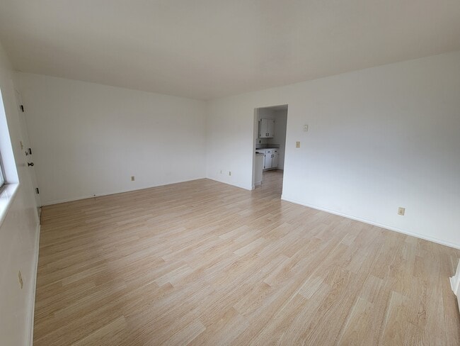 Photo - 1646 Grandview Dr Unit #2