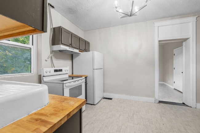 Photo - 3134 Miami St