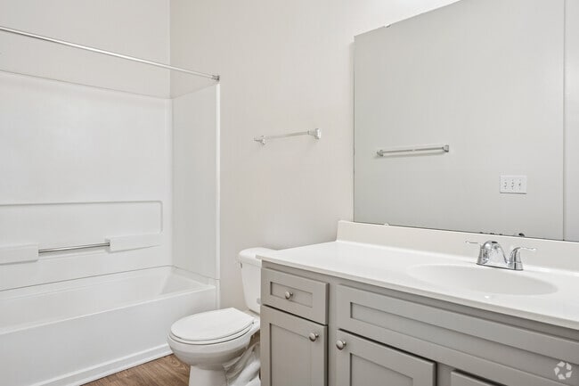 Highland - 2BR, 2BA - 1,008SF - Bathroom