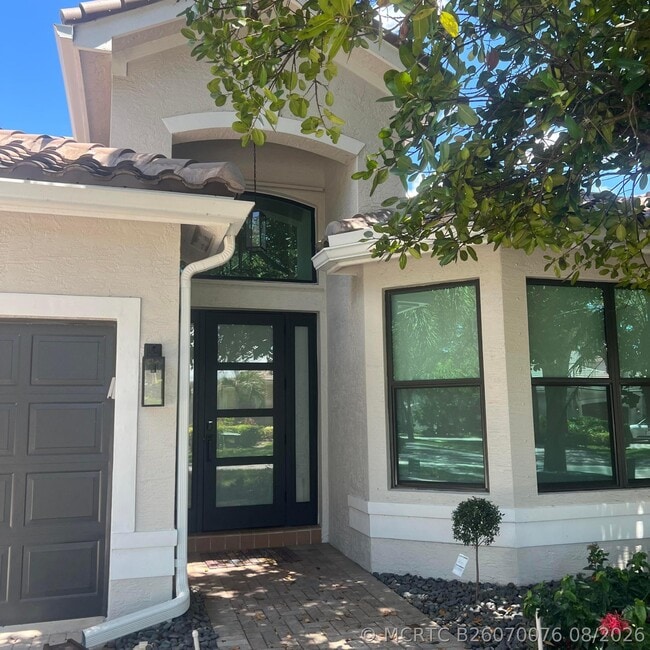 19305 Skyridge Cir