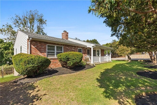 Building Photo - 3421 Pawtucket Ave Unit 2