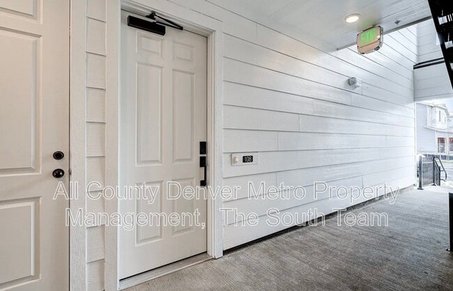Photo - 6153 N Ceylon St Unit 10-108