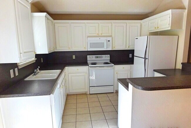 Photo - 10108 Evanston Ave