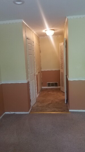 Photo - "Charming 2-Bed Condo Retreat in Oxon Hill – Spacious 894 Sq Ft of Comfort!" Unit D1