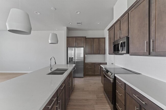 Building Photo - 5914 Haring Ln