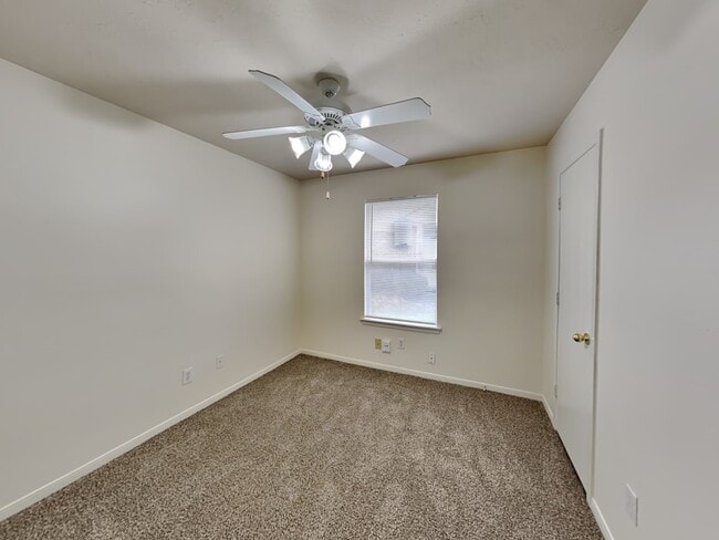 Photo - 15911 Imperial Forest Ln