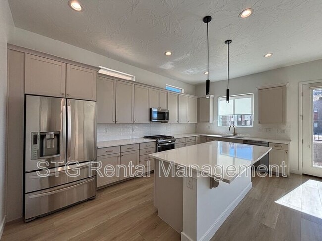 Photo - 901 Walker Wy