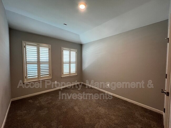 Photo - 1960 Retama St