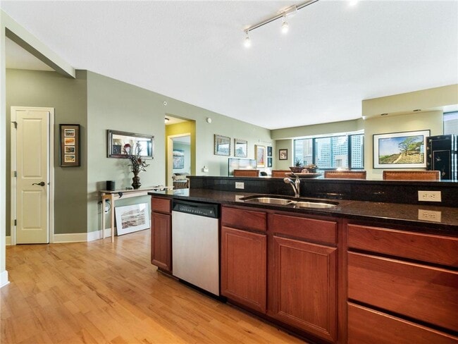 Photo - 500 E Grant St Unidad 810