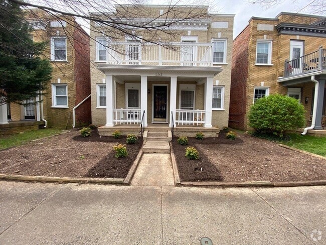 Building Photo - 3143 Ellwood Ave Unit C Rental