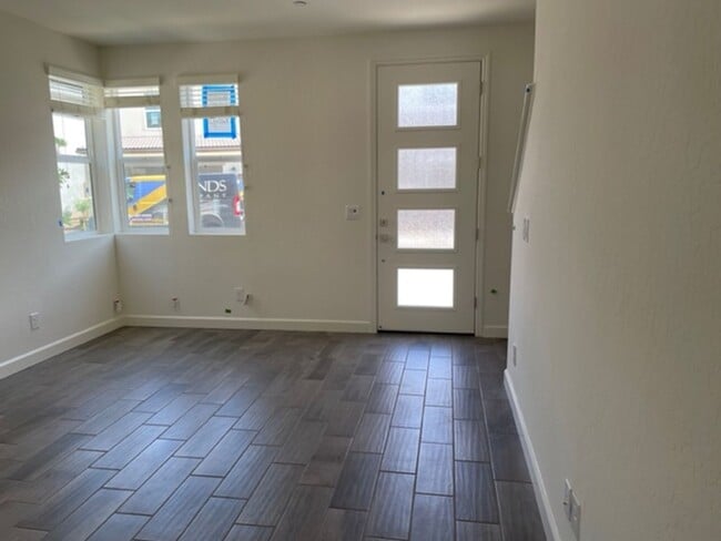Photo - 2056 N Walling Ln