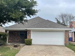 Building Photo - 5412 Village Green Dr