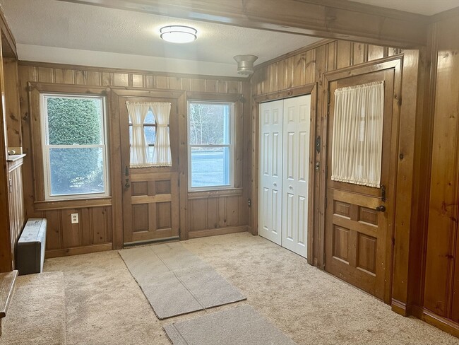 Photo - 365 N Bedford St