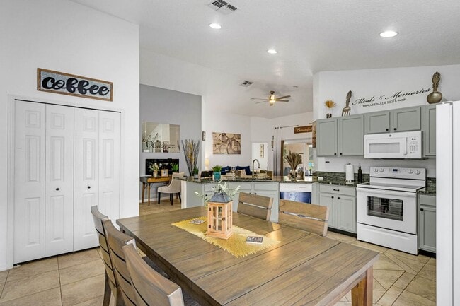 Photo - 2636 Willow Glen Cir