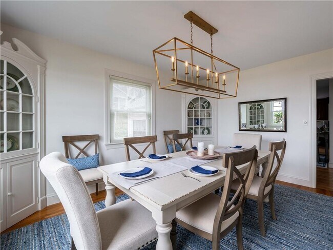 Photo - 132 Memorial Blvd