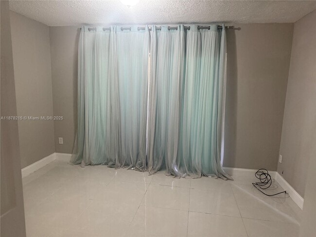 Photo - 7105 W 13th Ave Unidad 104