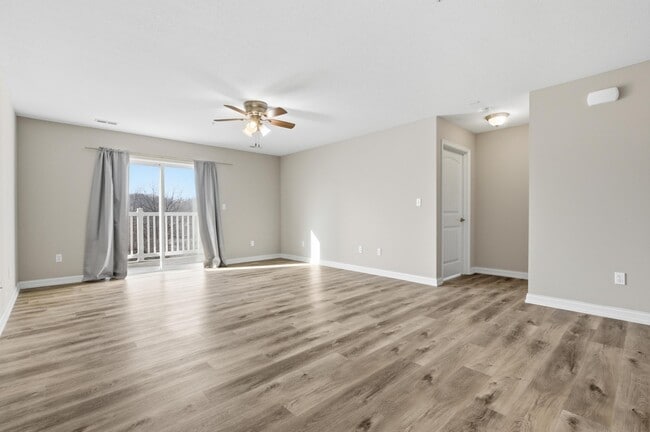 Photo - 2212 Chapel Hill Rd Unit 104