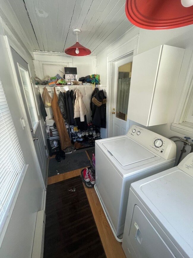 Photo - Beautiful 4 Bedroom, 2 Bath House Availabl...