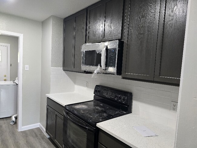 Photo - 920 Lindy Ct
