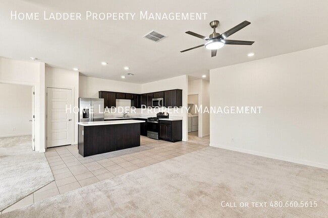 2528 N Coolidge Ave