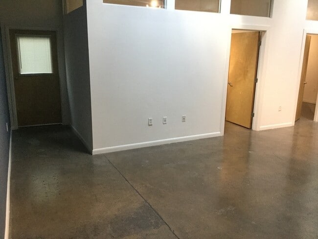 Photo - 1101 W Marshall St Unidad Apt 123