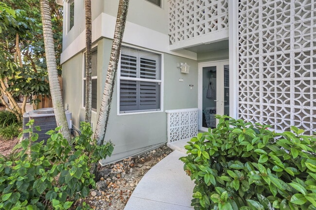 Photo - 320 S Ocean Blvd Unit LP