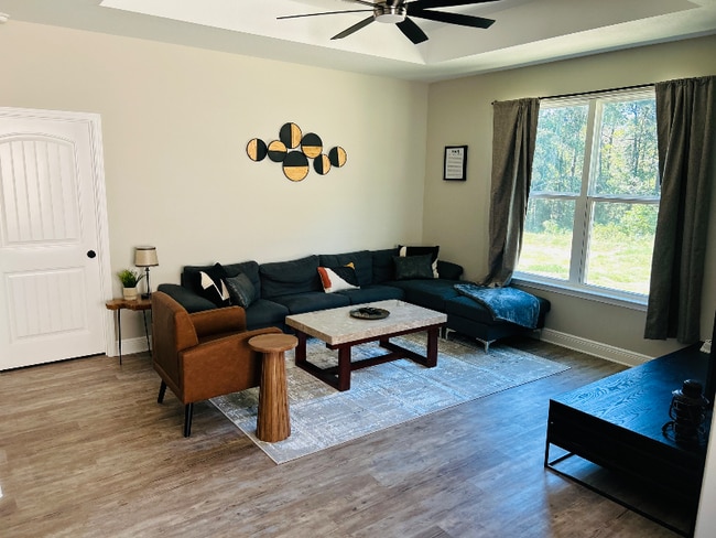 Photo - 5991 Born Dr