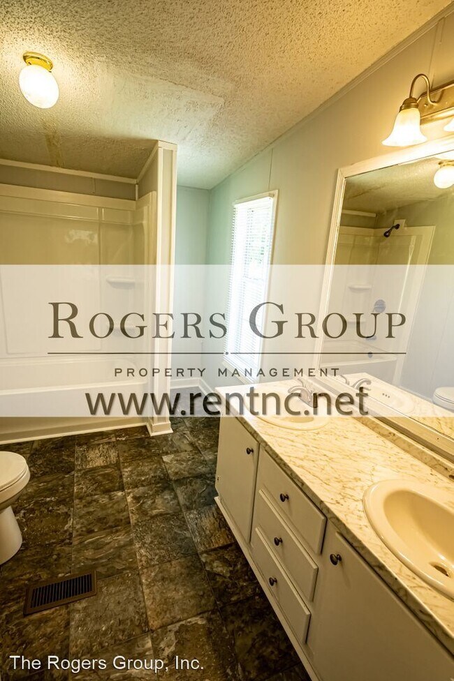 3 br, 2 bath House - 689 Blue Wing Rd