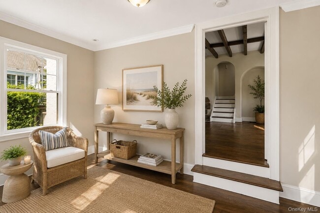 Photo - 288 Crestwood Ave