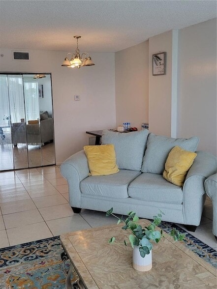 Photo - 919 Hillcrest Dr Unit 306