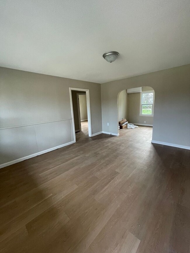 Photo - 2 Bedroom 1 Bath Home For Rent