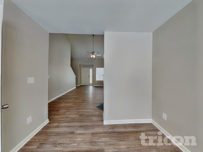 Photo - 5819 Twin Brook Dr