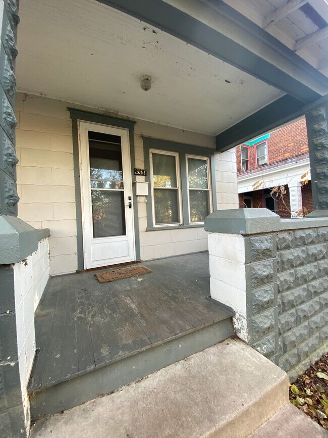 Photo - 337-339-339 E Mithoff St Unit 337