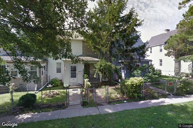 Building Photo - 259 St Helena Ave Rental