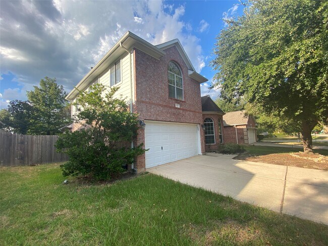 Photo - 9210 Hidden Lake E Dr